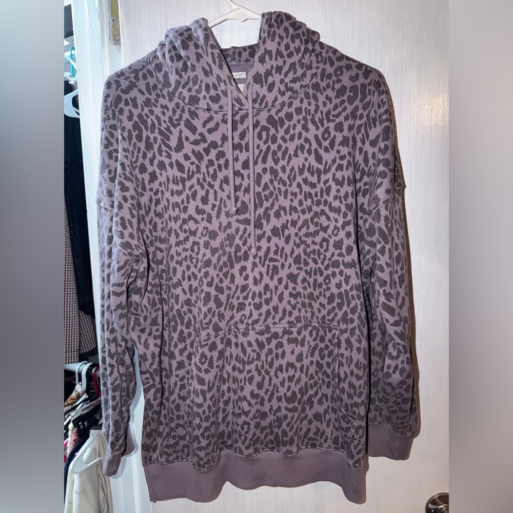 American Eagle Oversized Leopard Hooded Pullover
